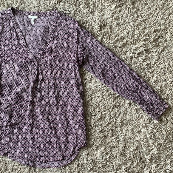 JOIE 100% Silk Blouse - Picture 2 of 12